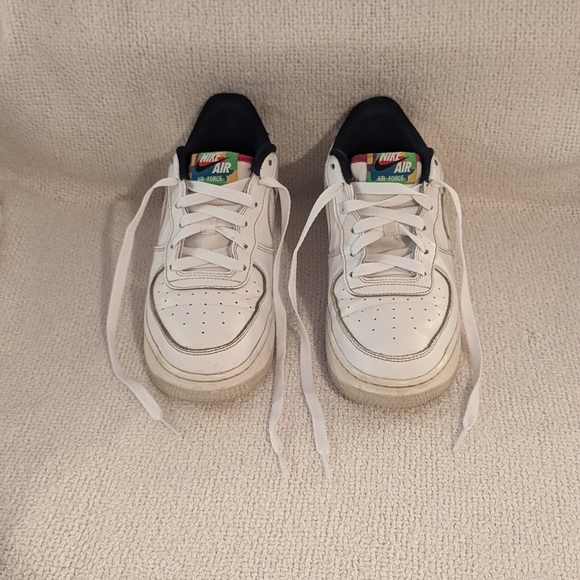 RARE Nike Air Force 1  Peace Love Swoosh Low - White Leather Sneakers Size 7Y - Picture 7 of 10